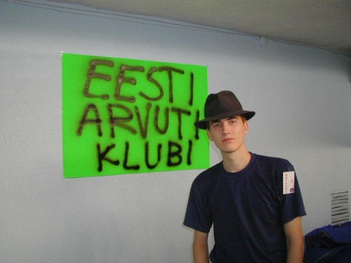 e9zNq.jpg