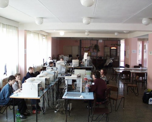 eC6N5.jpg