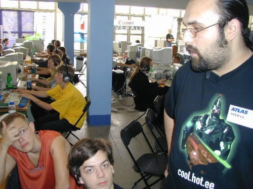 eLLbu.jpg