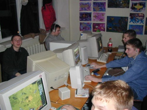eg4Wh.jpg
