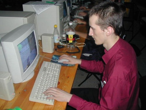 ejyeG.jpg
