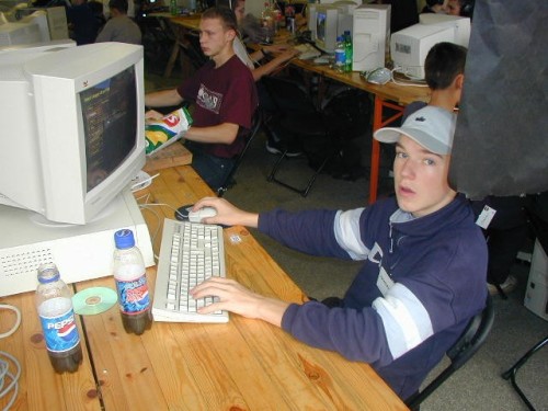eoMcu.jpg