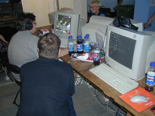 eoeCX.jpg