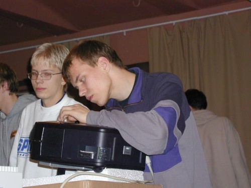 m07HY.jpg