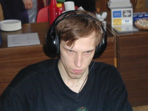 m9CAy.jpg