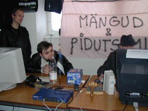 mAqTG.jpg