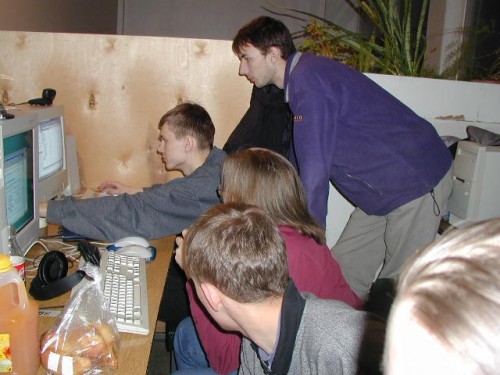 mEl0g.jpg