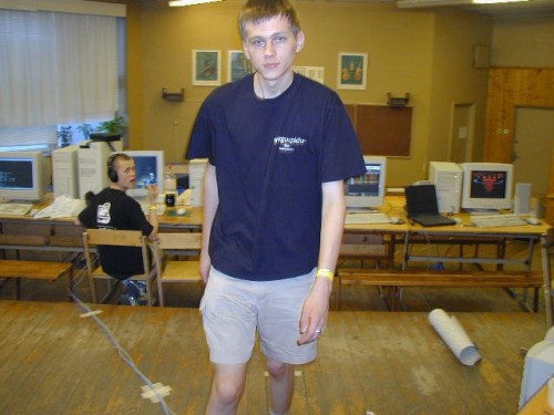 mL8Ve.jpg