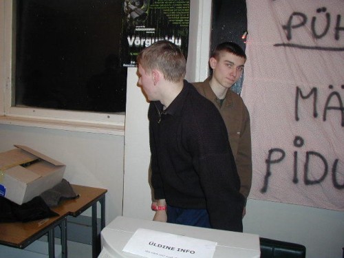 mde0I.jpg