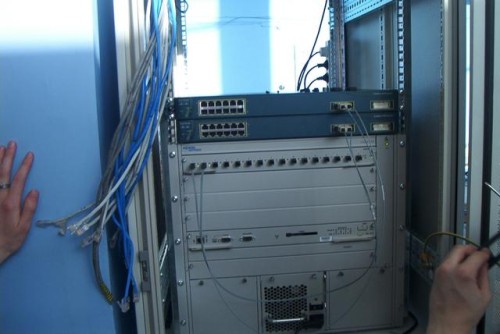 p0RN5.jpg