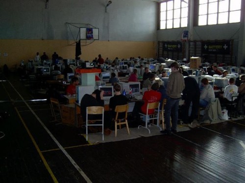 p9e4D.jpg
