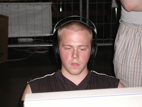 pVKvZ.jpg